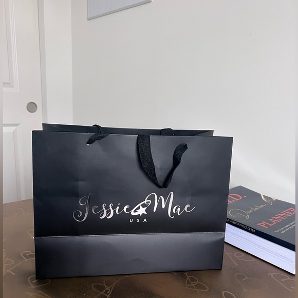 Handcrafted Genuine Crocodile leather purse shoulder bag / handbag - Picture 12 of 15